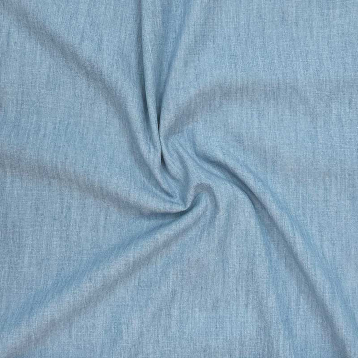 Denim med slub effekt i lyseblå