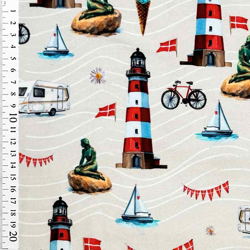 Digital bomuldsjersey med danske feriemotiver i sandfarvet