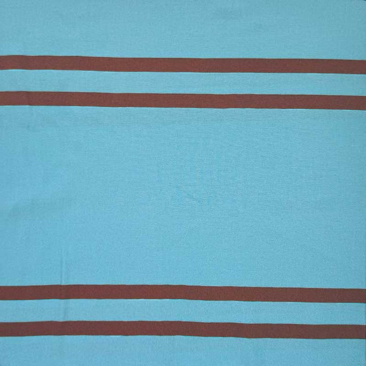 Fast viscose med to parallel brune striber