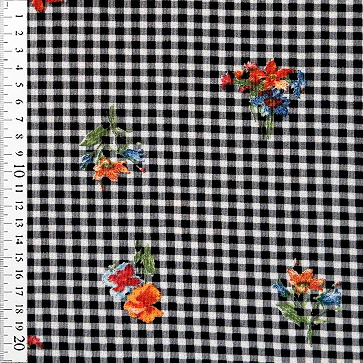 Ternet metervare med blomsterprint