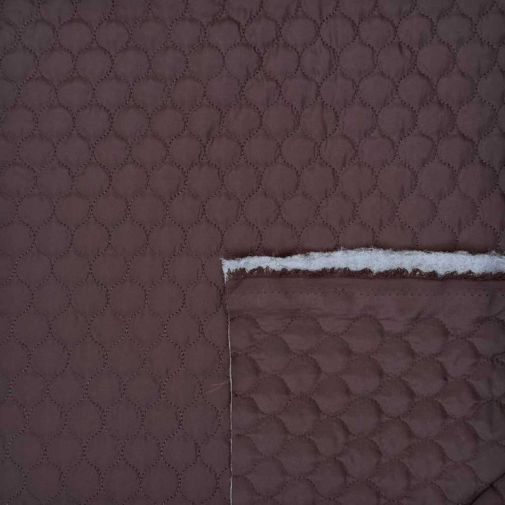 Quilt i små felter kastanje