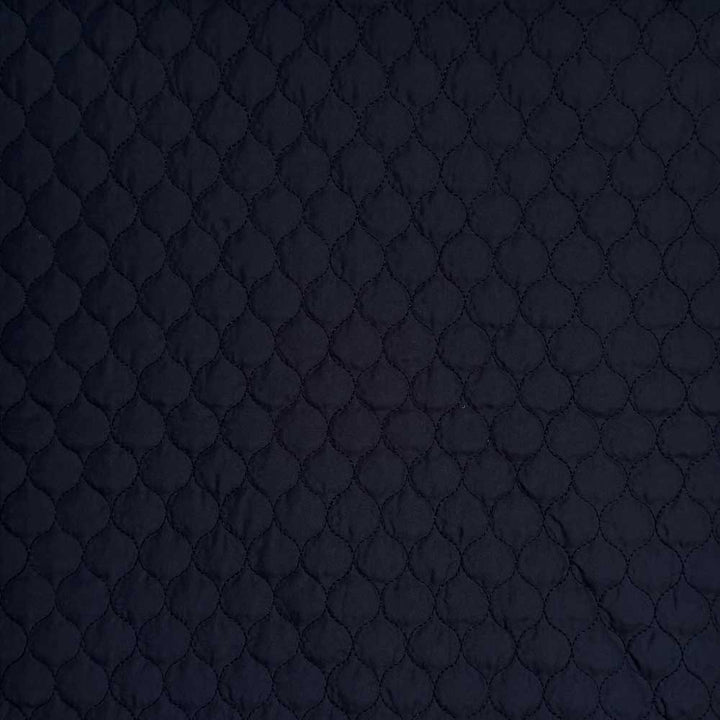 Quilt i små felter sort