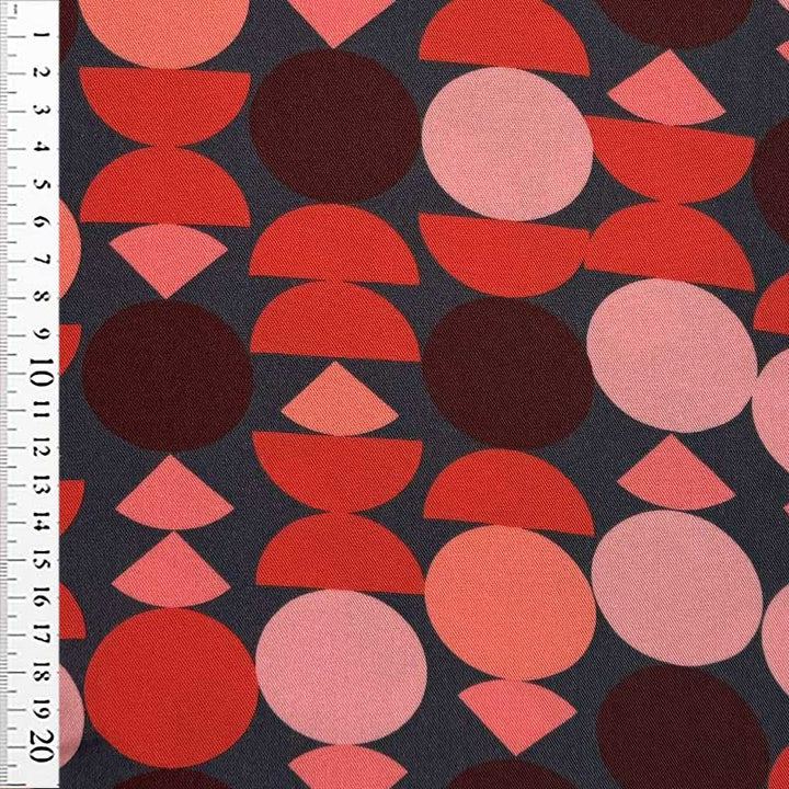 Fast viscose med geometriske figurer fra Light and Lush