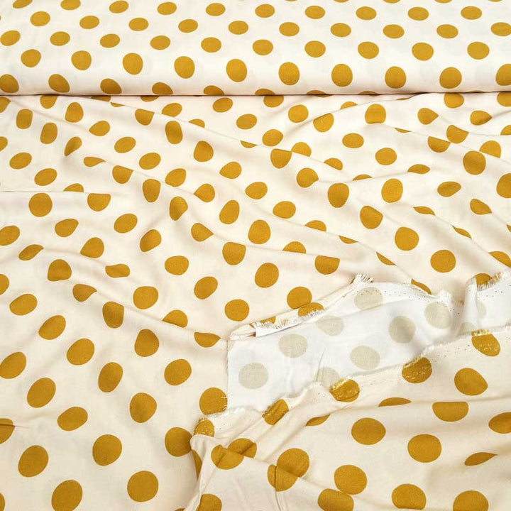 Fast viscose med karryfarvede prikker 25 mm