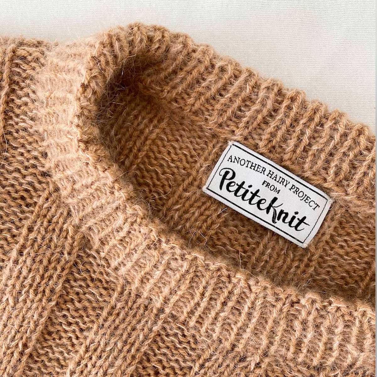 Strikkekit Striber på langs sweater fra PetiteKnit i Sunday og Tynd Silk Mohair
