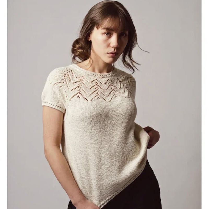 Strikkekit Tine T-shirt 2670 i Organic Trio fra Hjertegarn