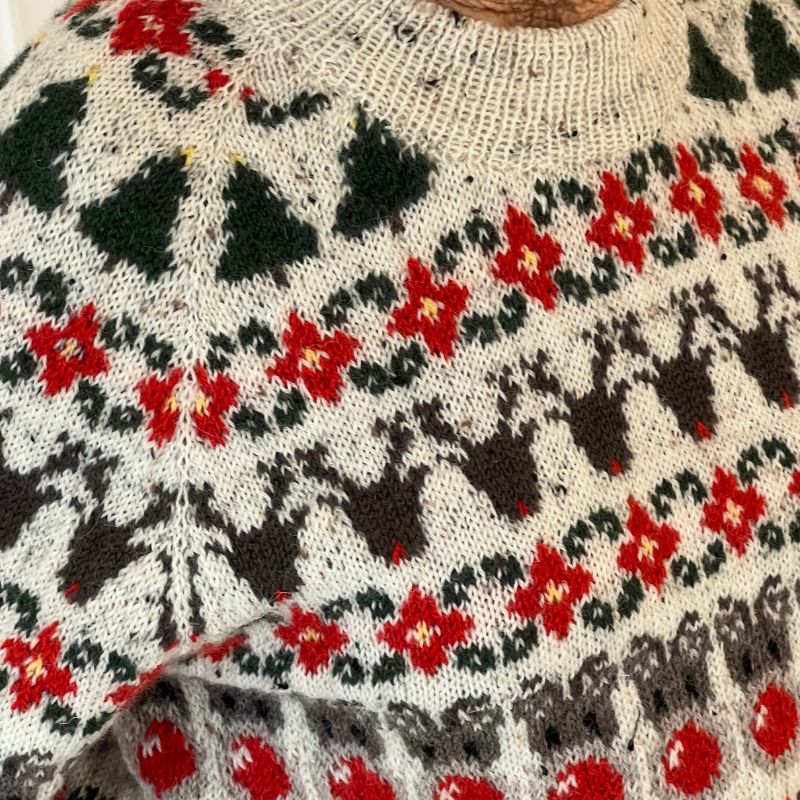 Strikkekit 24-04 Julesweater fra Sandnes Garn i Tynd Peer Gynt