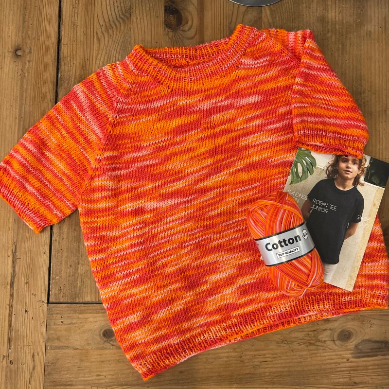 Strikkekit 2405_05 Robin Tee Junior fra Sandnes i Cotton 8/4 fra Lammy - KreStoffer