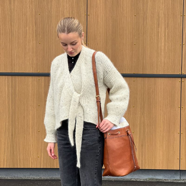 Strikkekit 2409-4 Lumen Cardigan i Tynd Peer Gynt &amp; Tynd Silk Mohair