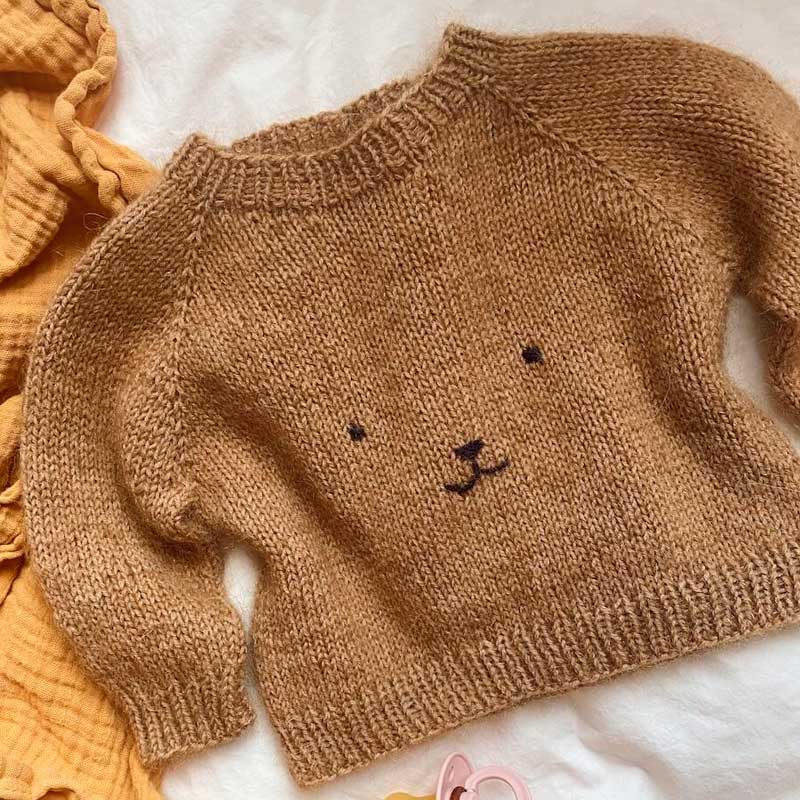Strikkekit Bamsesweater fra PetiteKnit i Sunday &amp; Tynd Silk Mohair