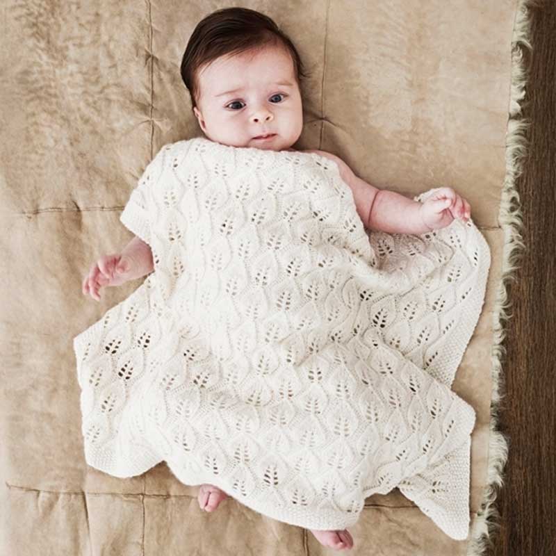 Strikkekit Bella Tæppe fra Le Knit i Babyuld Lanett