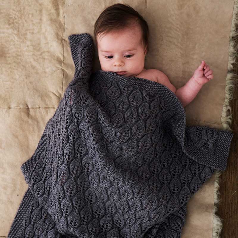Strikkekit Bella Tæppe fra Le Knit i Babyuld Lanett