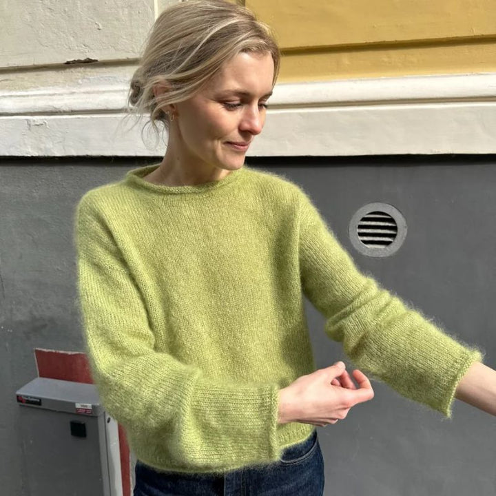 Strikkekit Cloud Blouse fra PetiteKnit i Tynd Silk Mohair