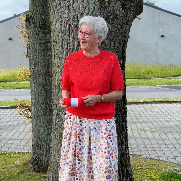 Strikkekit Clover Tee bluse fra Le Knit i Line garn