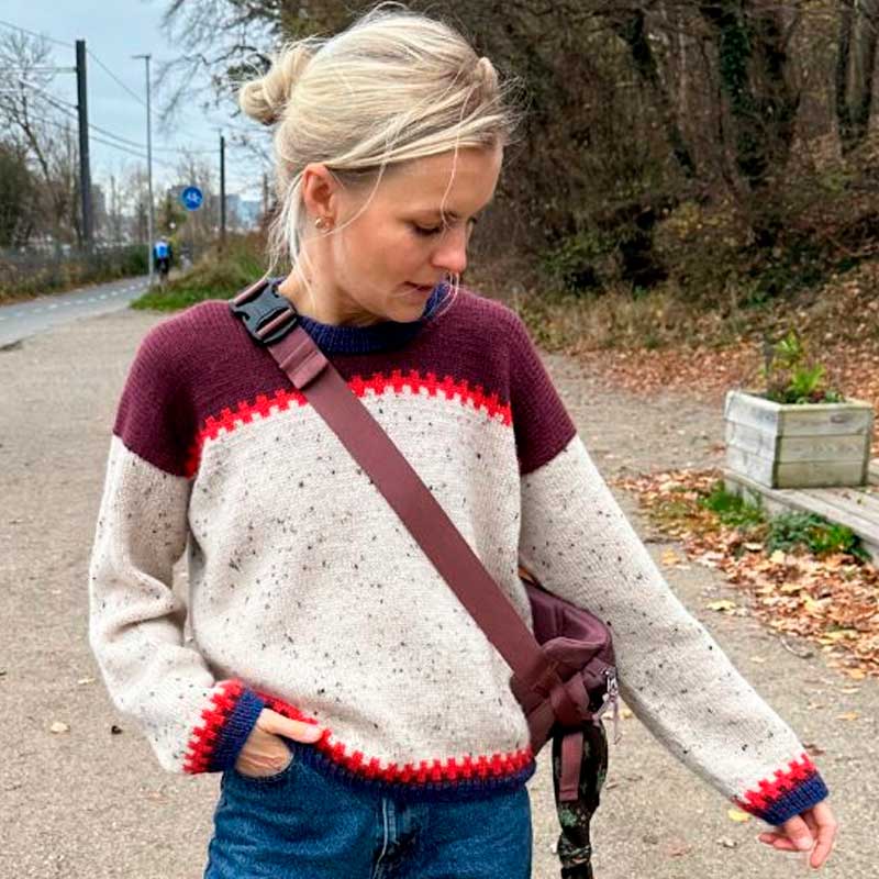 Strikkekit Cross Sweater i Peer Gynt fra PetiteKnit
