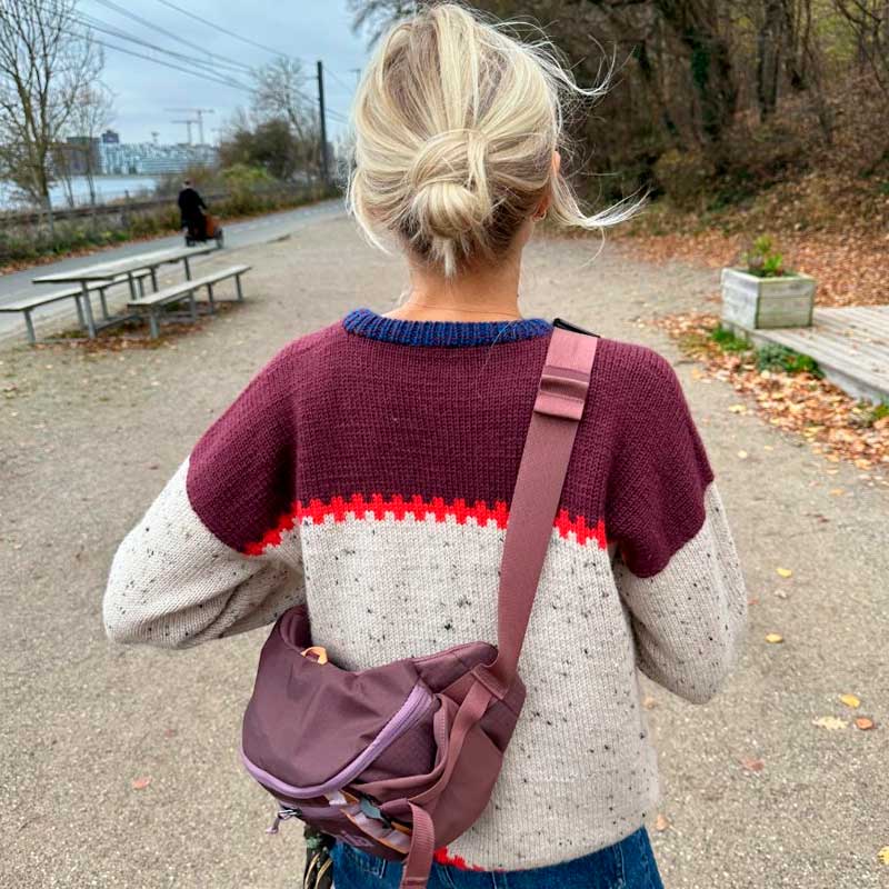 Strikkekit Cross Sweater i Peer Gynt fra PetiteKnit