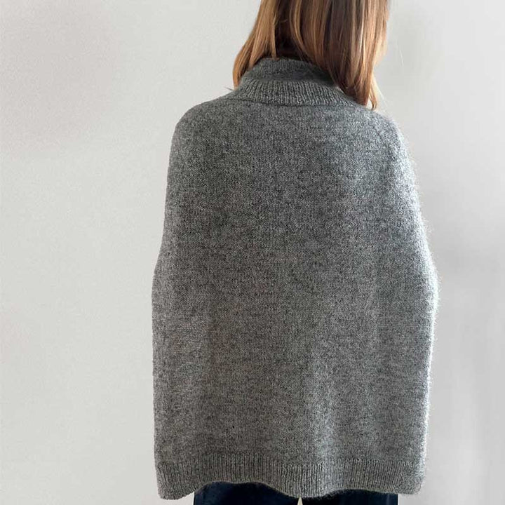 Strikkekit Darcy Cape fra Le knit i Sunday og Tynd Silk Mohair