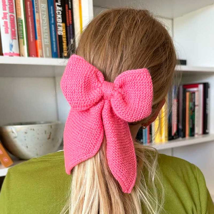 Strikkekit December Bow fra PetiteKnit i Alpakka garn