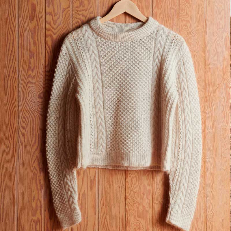 Strikkekit Isla sweater fra Le knit i Sunday og Tynd Silk Mohair