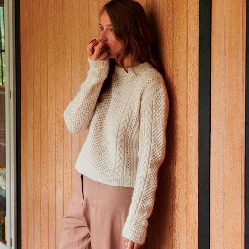 Strikkekit Isla sweater fra Le knit i Sunday og Tynd Silk Mohair