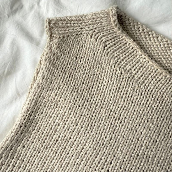 Strikkekit Ivy Top fra PetiteKnit i Tynd Line fra Sandnes Garn