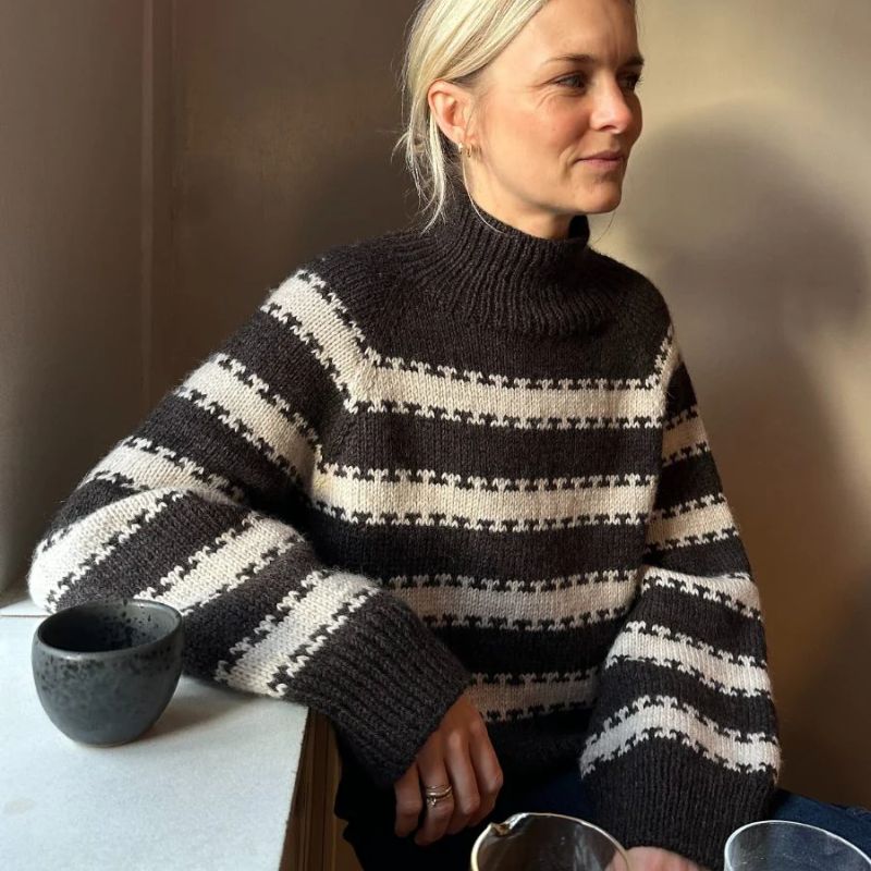 Strikkekit Key Sweater fra PetiteKnit i Peer Gynt og Alpakka Følgetråd - KreStoffer