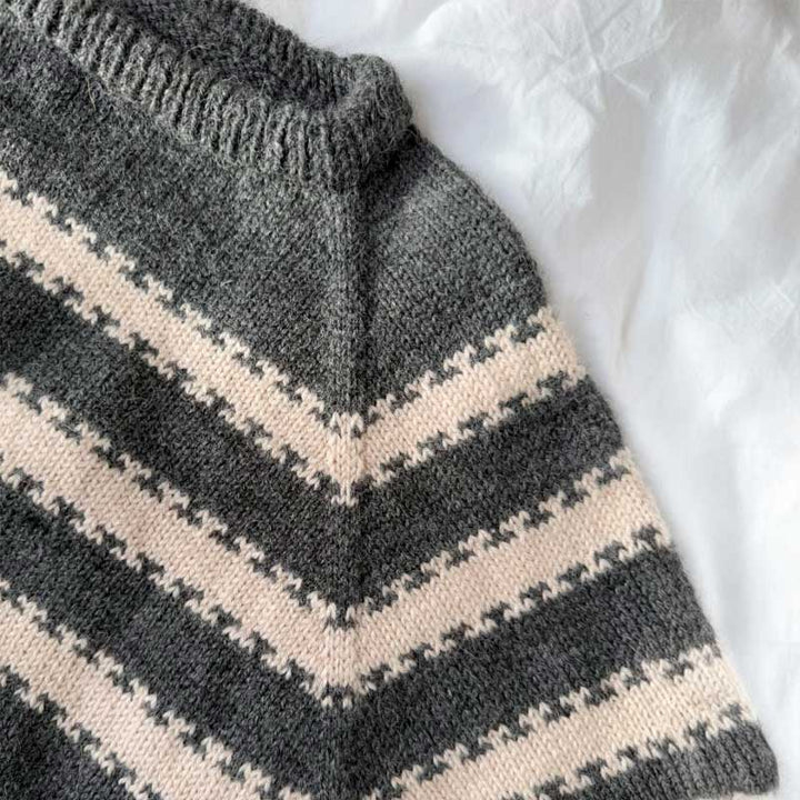 Strikkekit Key Sweater Man fra PetiteKnit i Peer Gynt garn