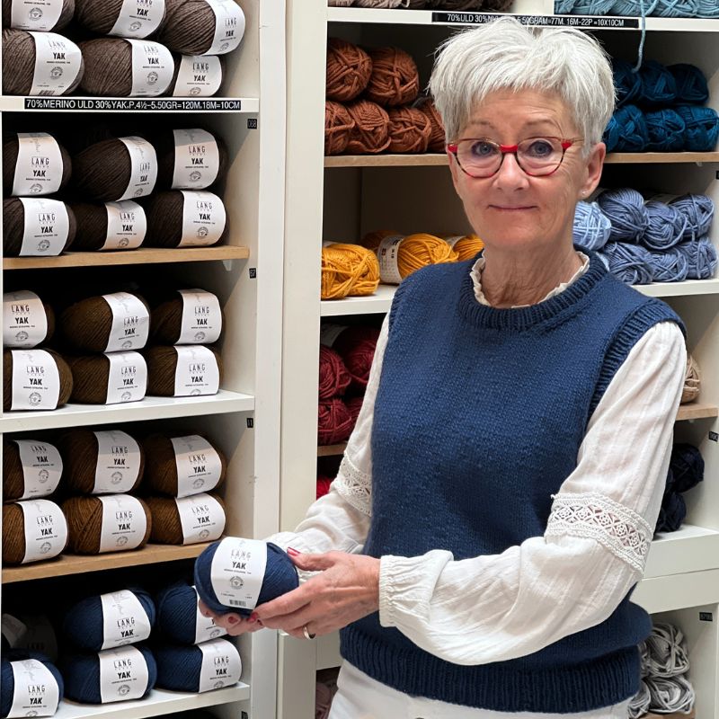 Strikkekit Novice Slipover fra PetiteKnit i Yak garn