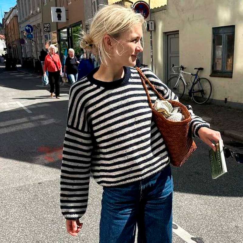 Strikkekit, Olga sweater fra PetiteKnit i Peer Gynt garn - KreStoffer