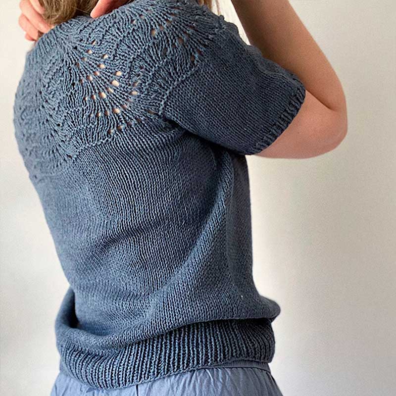 Strikkekit Peacock Tee fra Le Knit i Line garn