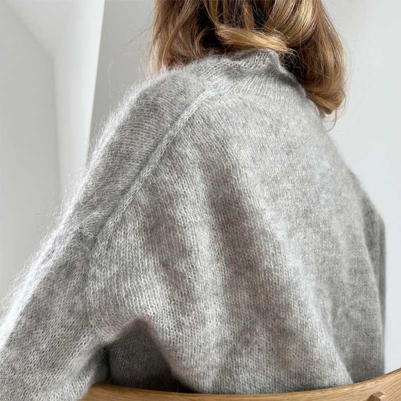 Strikkekit Plain Cardigan Light fra Le Knit i Tynd Silk Mohair