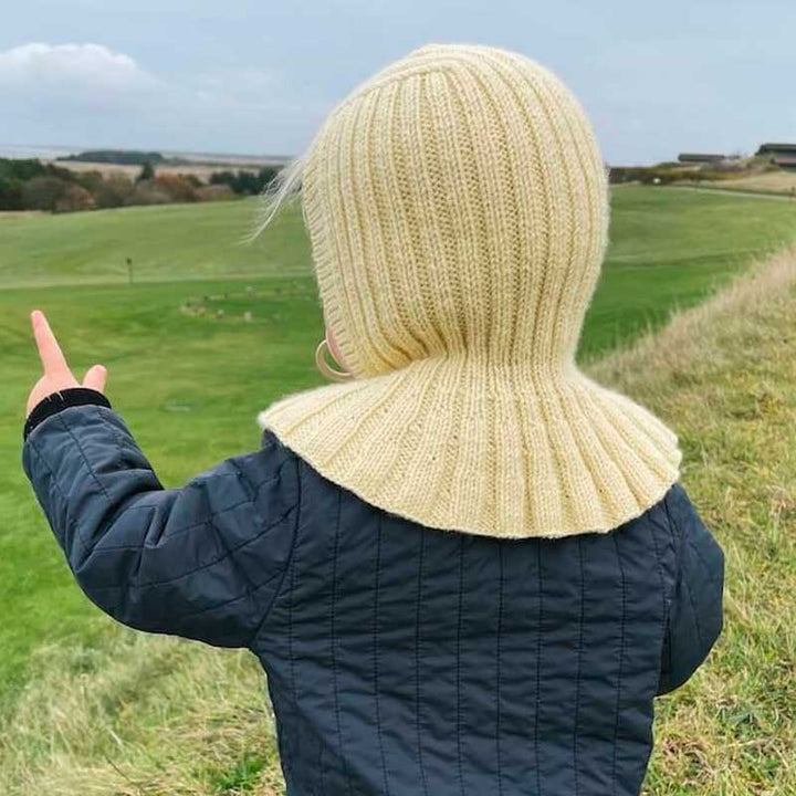 Strikkekit Sunday Balaclava fra PetiteKnit i Double Sunday garn