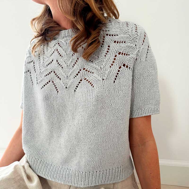 Strikkekit Tulipan Tee fra Le Knit i Line garn