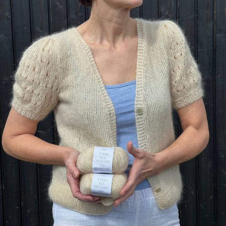 Strikkekit Violet Meadow Cardigan fra DROPS i Tynd Silk Mohair fra Sandnes Garn