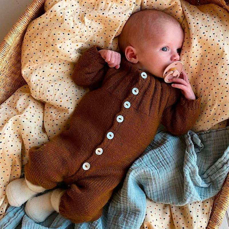 Strikkekit Sunday suit fra PetiteKnit i Sunday Garn