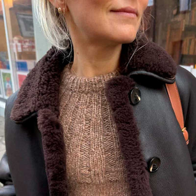 Strikkekit Sunday Sweater fra PetiteKnit i KOS og Tynd Silk Mohair