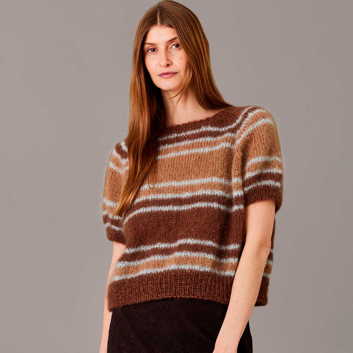 Bella Bred t-shirt med striber 8932127 fra Permin