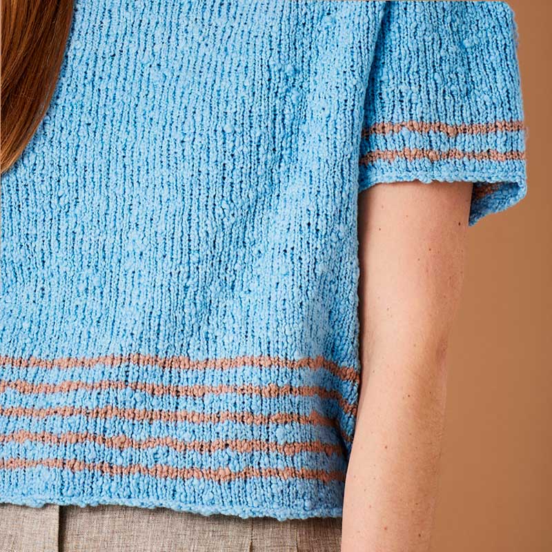 Strikkekit T-shirt med sadelskulder og striber i Ida garn