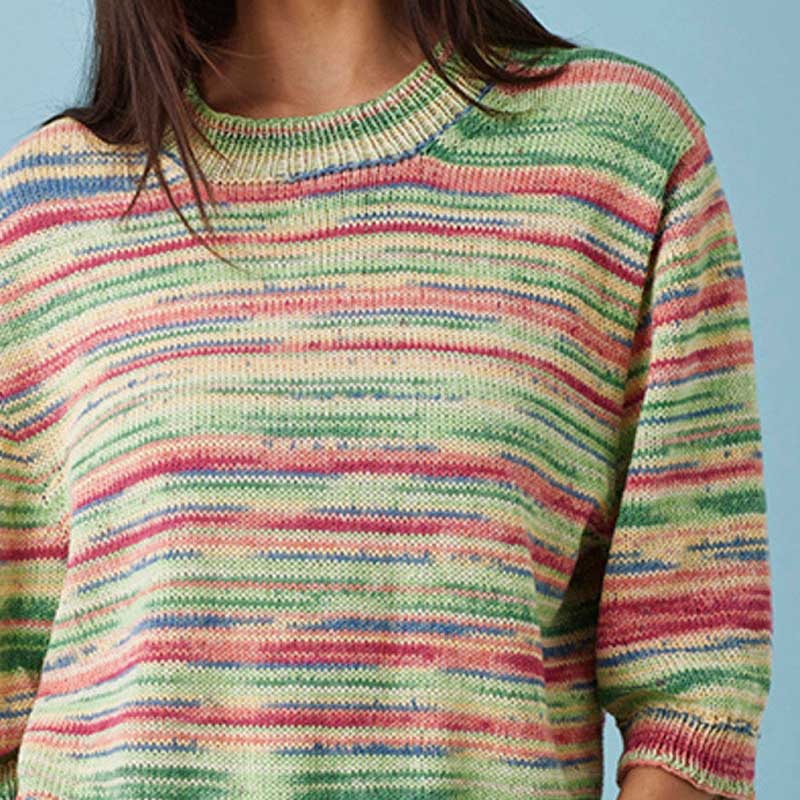 T-shirt med sænket skulder i Maja Color garn