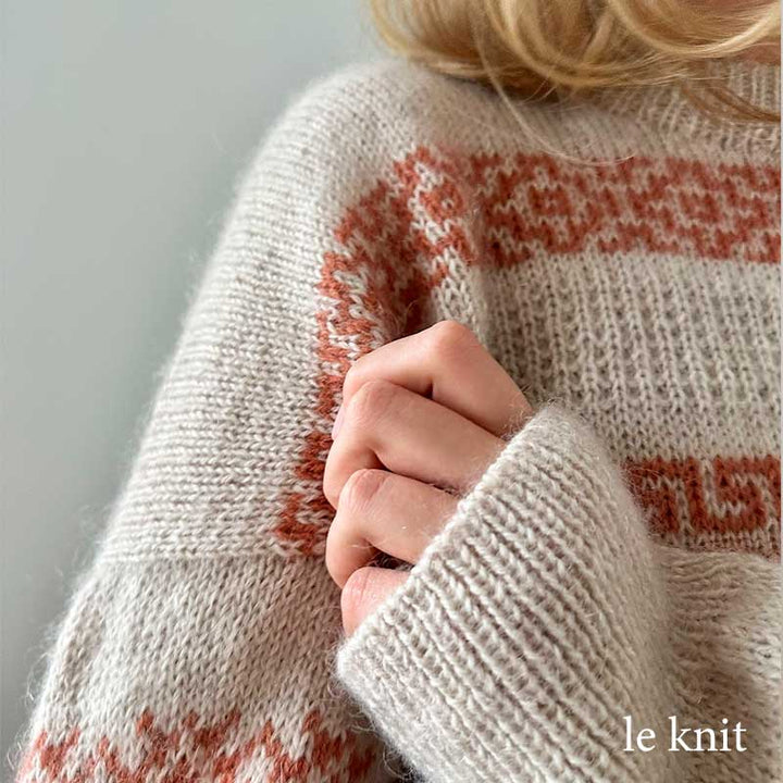 Terracotta Sweater fra Le Knit (Opskrift i fysisk papirudgave)