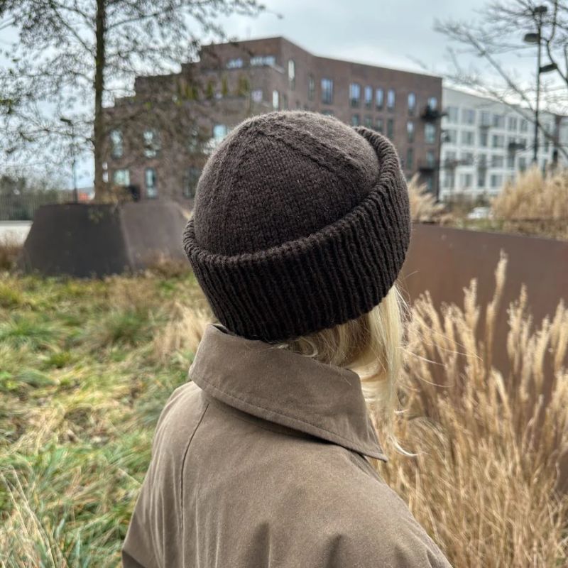 Strikkekit Terrazzo hue fra PetiteKnit i Atlas fra Sandnes Garn
