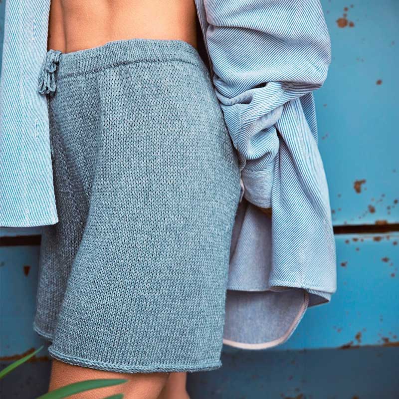 Strikkekit Tirils sommershorts i Line fra Sandnes Garn