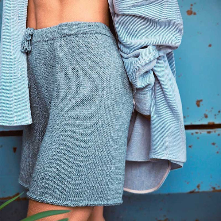 Strikkekit Tirils sommershorts i Line fra Sandnes Garn