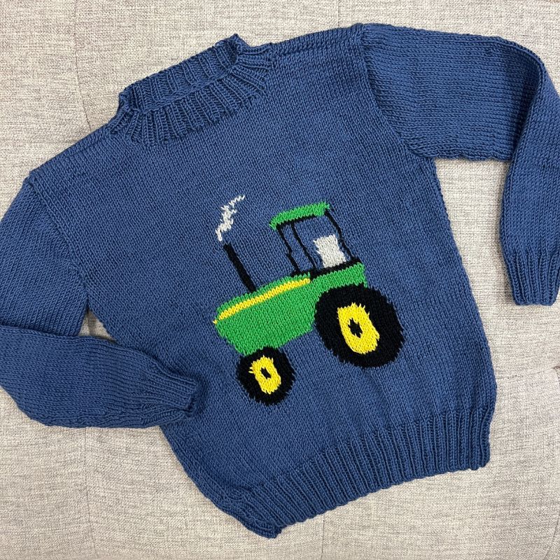 Strikkekit Bluse med stor traktor til børn 8934104 i Lana Cotton 212