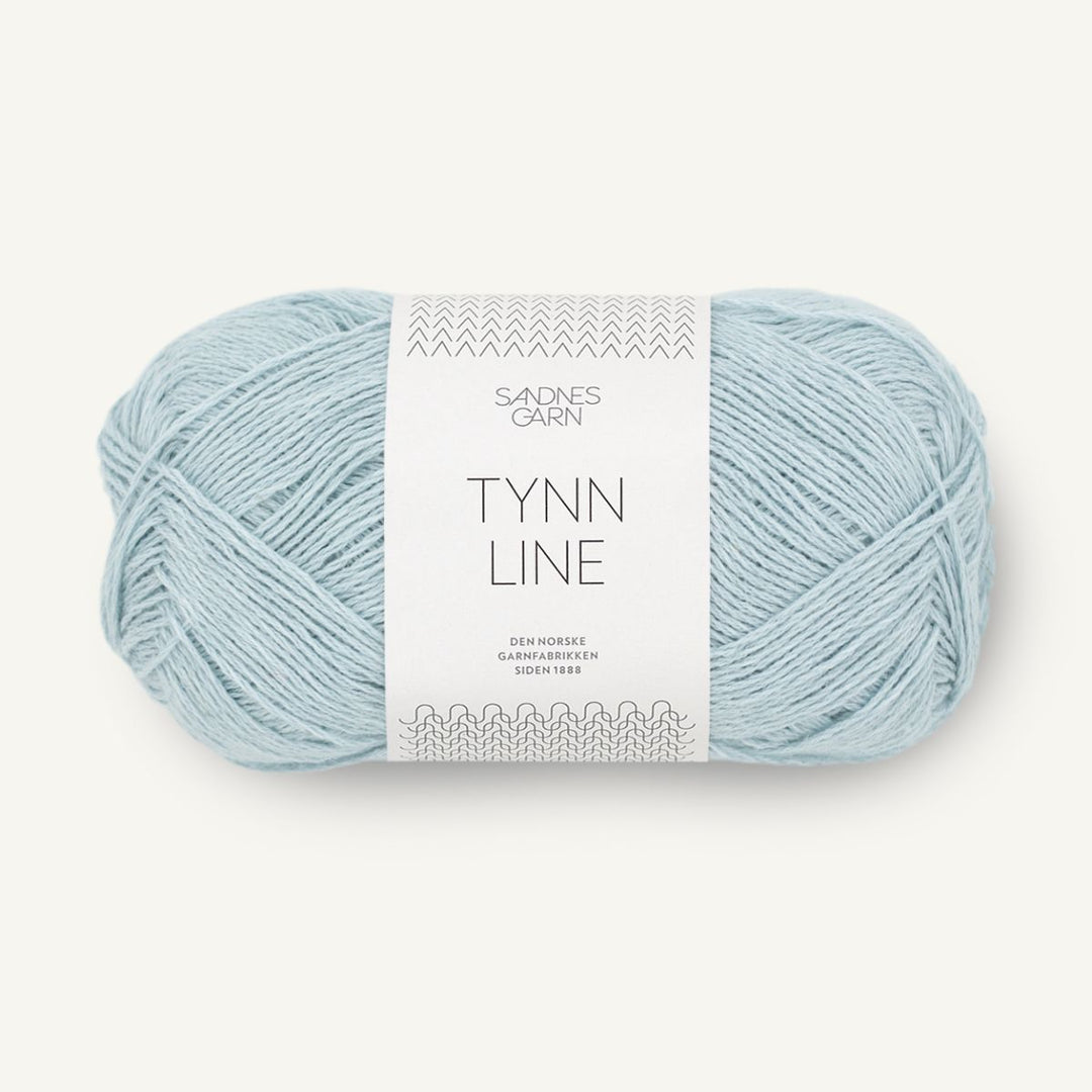 Tynd Line garn fra Sandnes Garn Lys blå