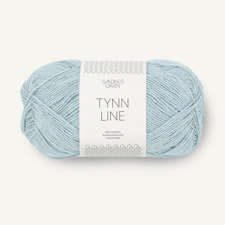 Tynd Line garn fra Sandnes Garn Lys blå