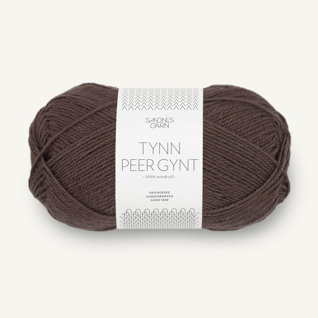 Tynd Peer Gynt garn fra Sandnes Garn Mørk chokolade
