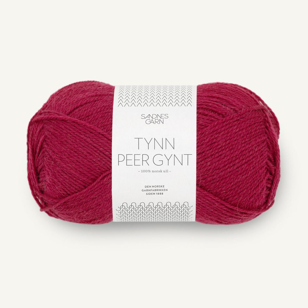 Tynd Peer Gynt garn fra Sandnes Garn Rumba red