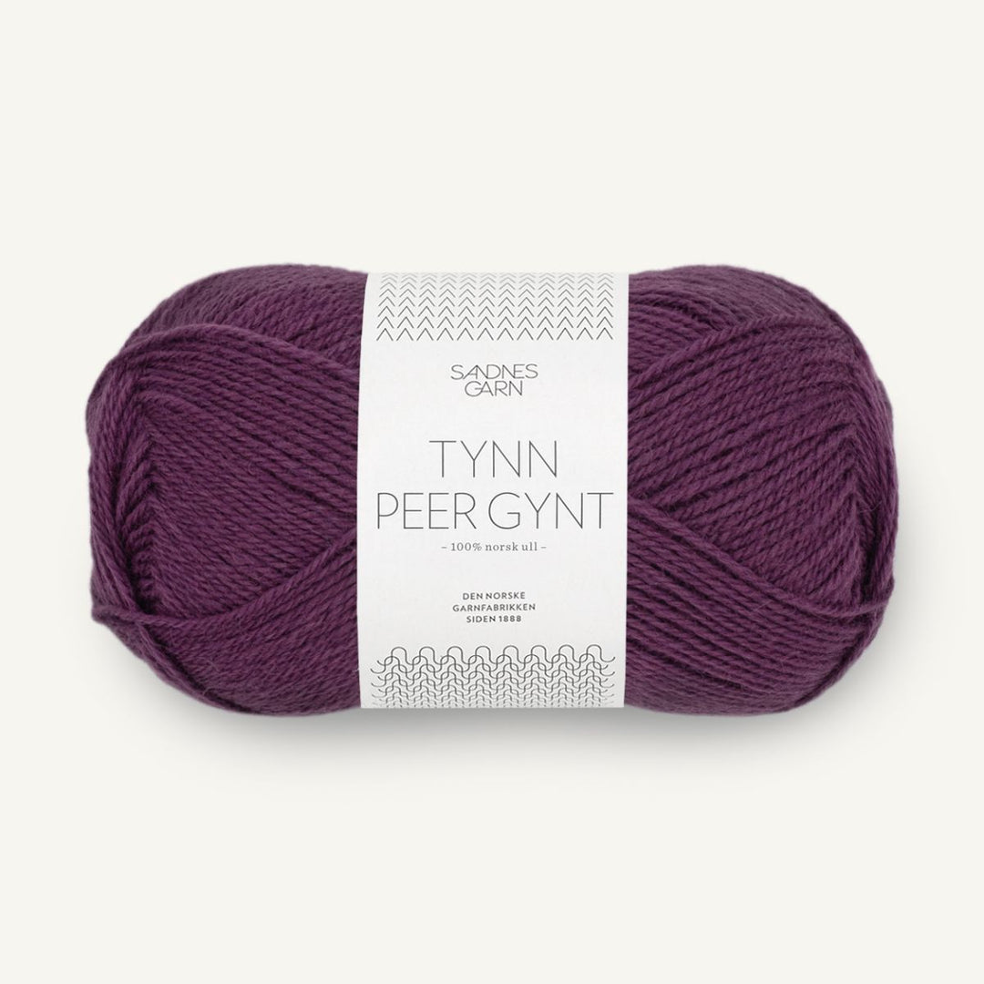 Tynd Peer Gynt garn fra Sandnes Garn Bjørnebærsaft
