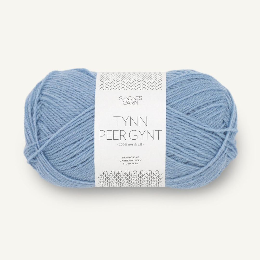 Tynd Peer Gynt garn fra Sandnes Garn Lys hortensia